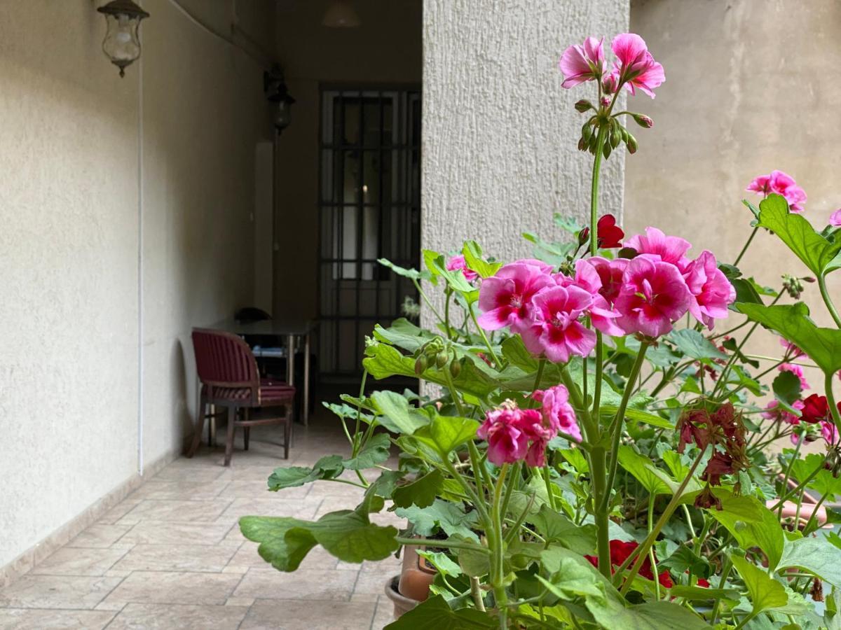 Hotel Blissdom Tiflis Exterior foto